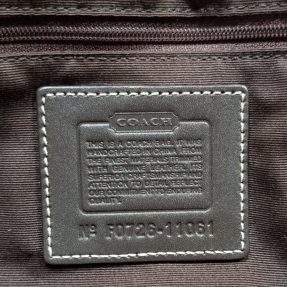 Coach Signature "Hampton" Weekender - Like New Condition (LNC) - Picture 5 of 16